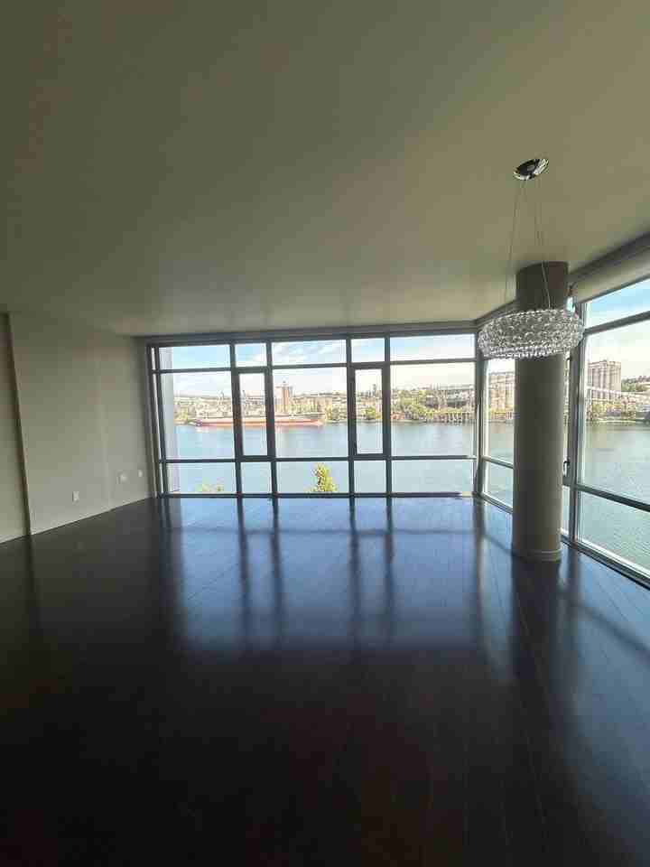 1310 Nw Naito Pkwy #502A - Photo 2 of 5