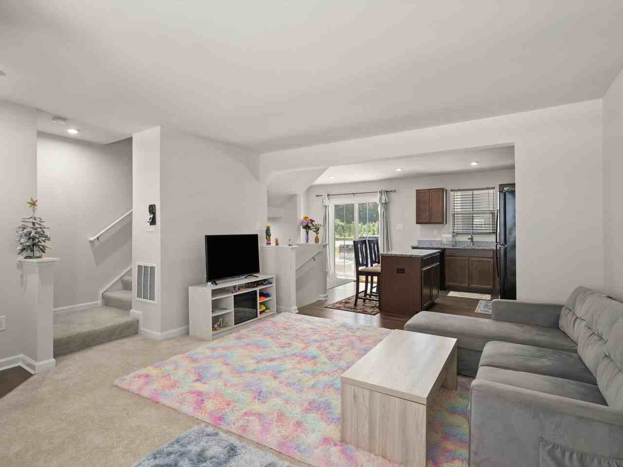 16107 Zoar Ave - Photo 4 of 28