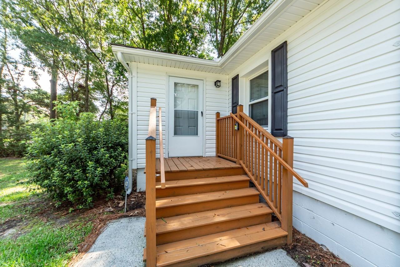 2139 Pierpont Ave - Photo 2 of 34