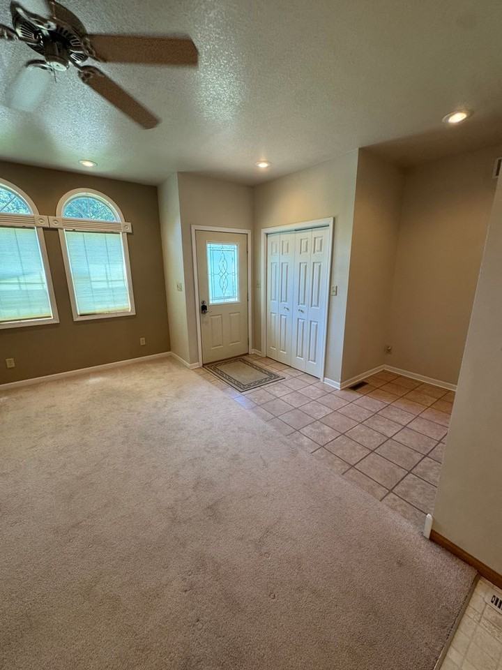 1015 Avenue C - Photo 2 of 20