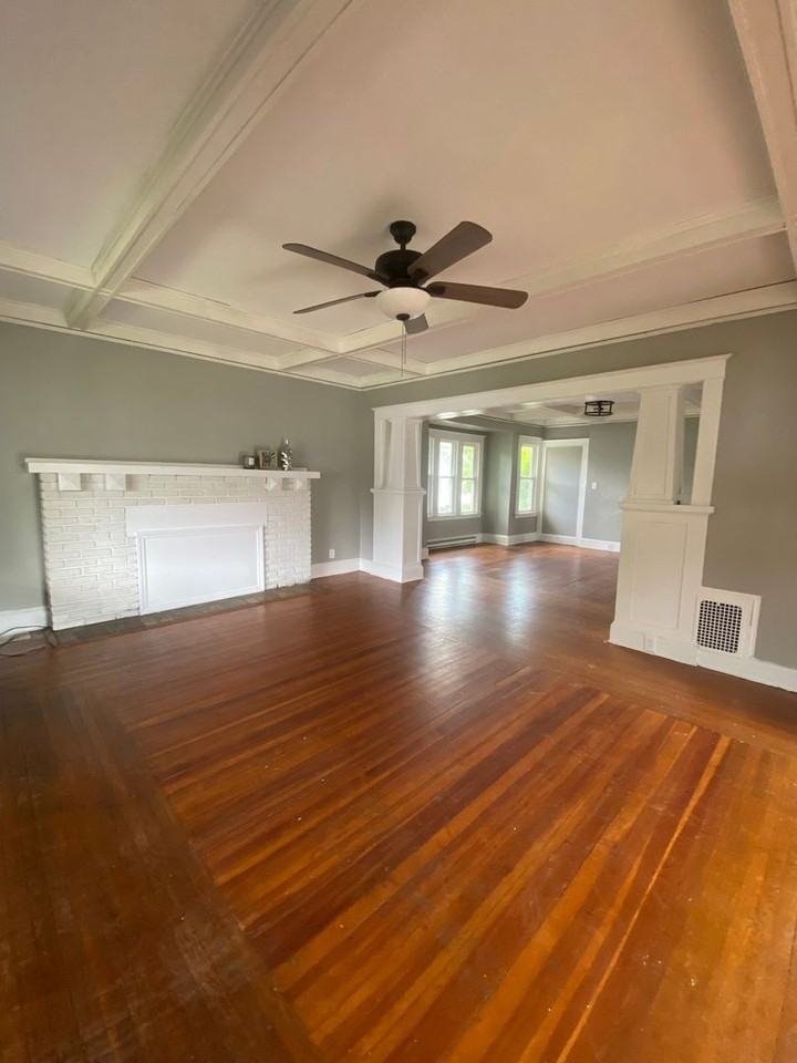64 Roxbury Rd - Photo 5 of 20
