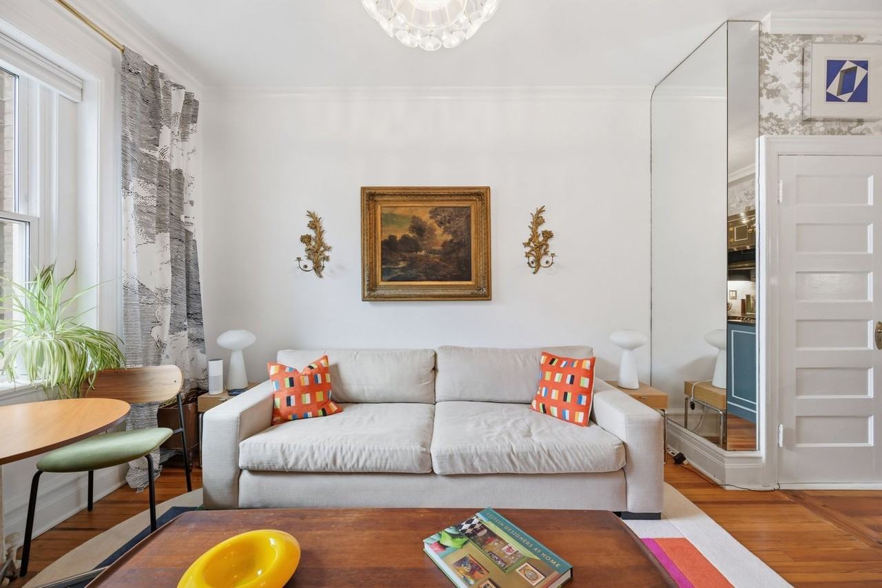 2122 California St Nw #258 - Photo 4 of 25