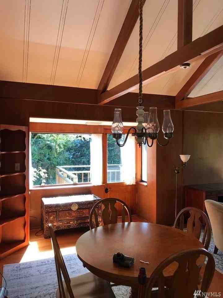 3222 30th Ave W - Photo 4 of 24
