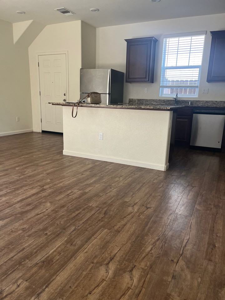5549 Lancaster Ct #1 - Photo 7 of 12
