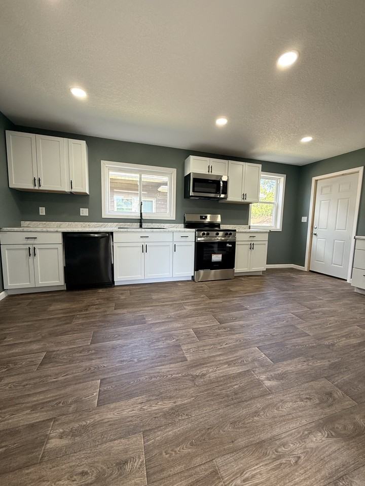 9 Jean Ct #1 - Photo 3 of 10