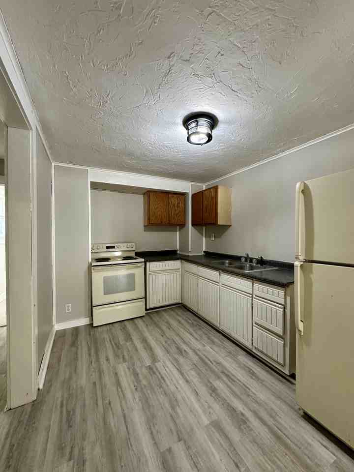 2441 Pearl St #1 - Photo 6 of 13