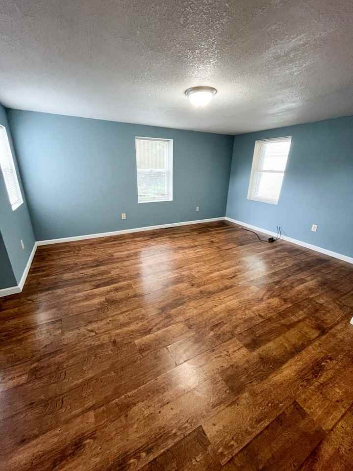 195 Mechanic St #1 - Photo 3 of 23