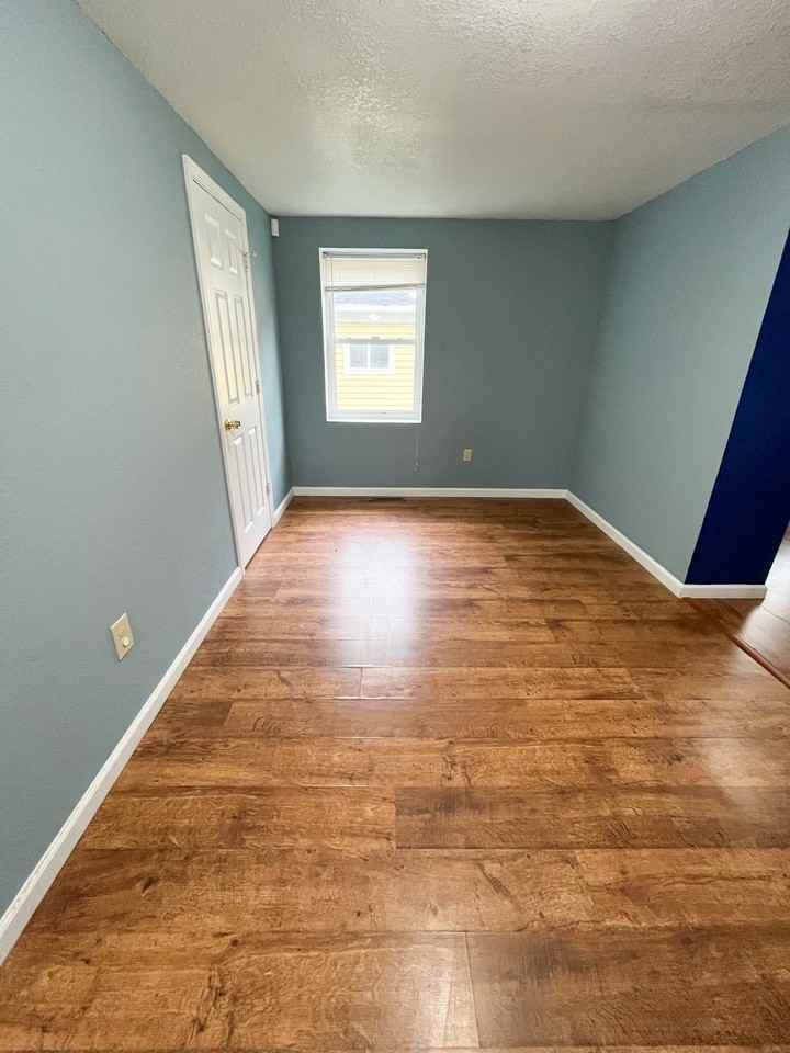 195 Mechanic St #1 - Photo 4 of 23