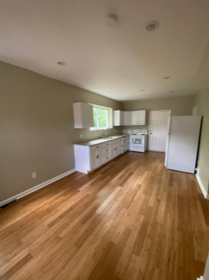 3619 Newton Ave - Photo 4 of 19