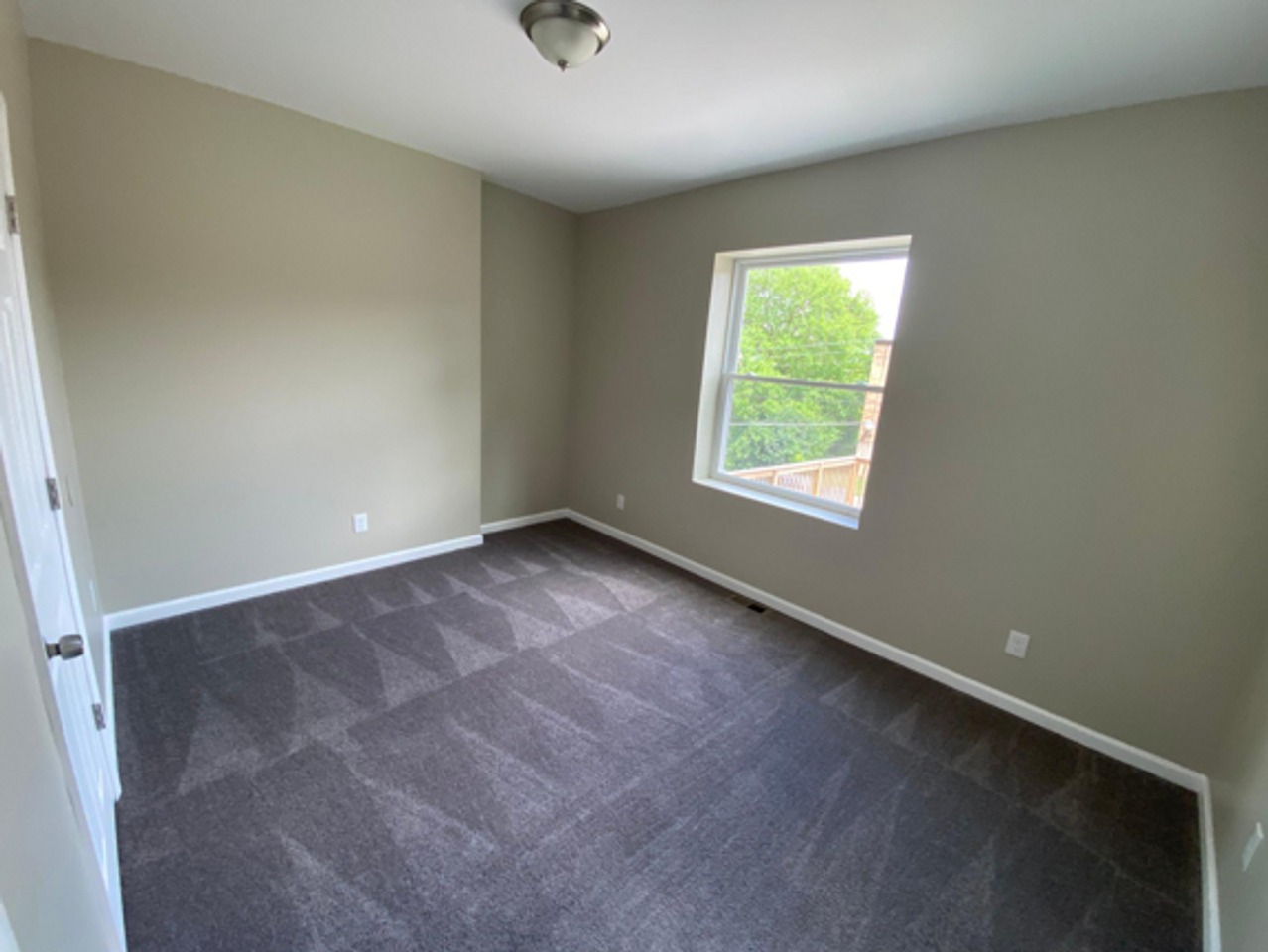 3619 Newton Ave - Photo 6 of 19