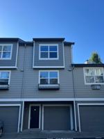 featured image of 714 Se Fairwinds Loop