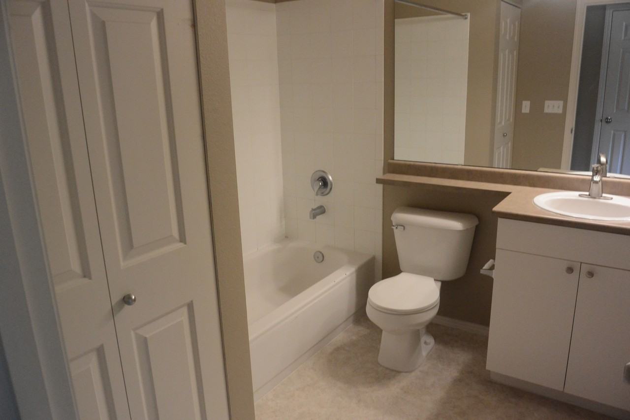 714 Se Fairwinds Loop - Photo 7 of 21