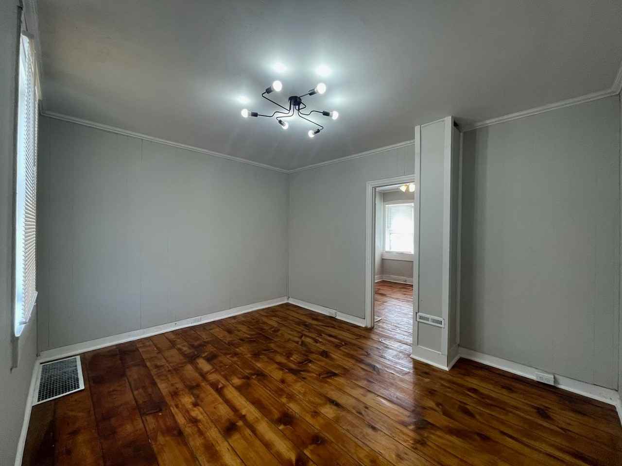 28 Old Dorwart St - Photo 6 of 12