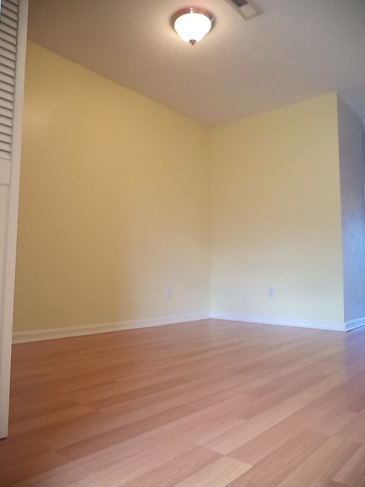 142 Brian Ct - Photo 4 of 19
