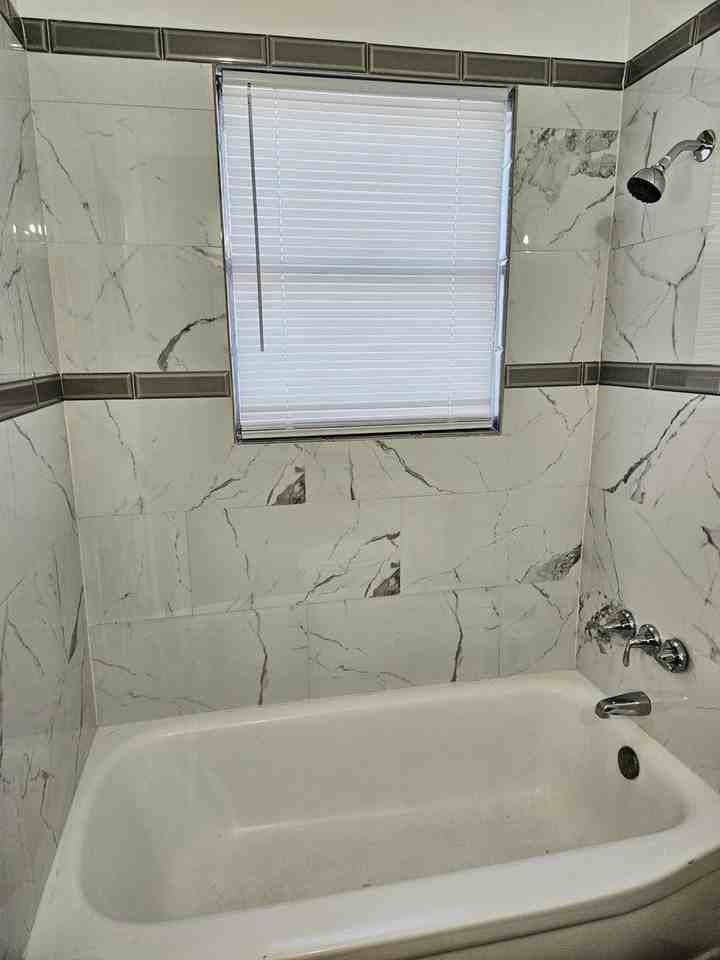 309 Crystal Dr - Photo 7 of 10