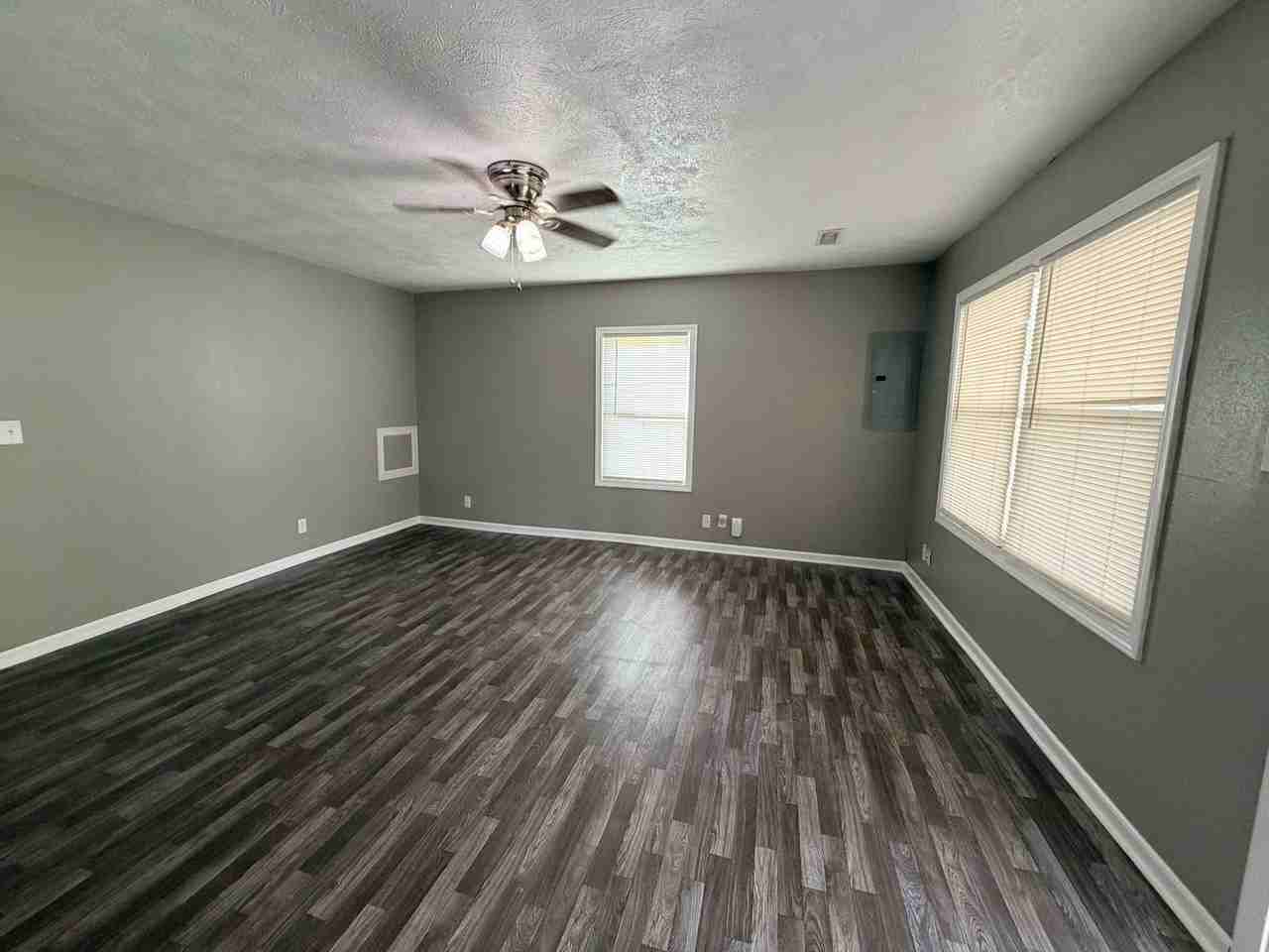 1746 W Thoman St - Photo 4 of 12