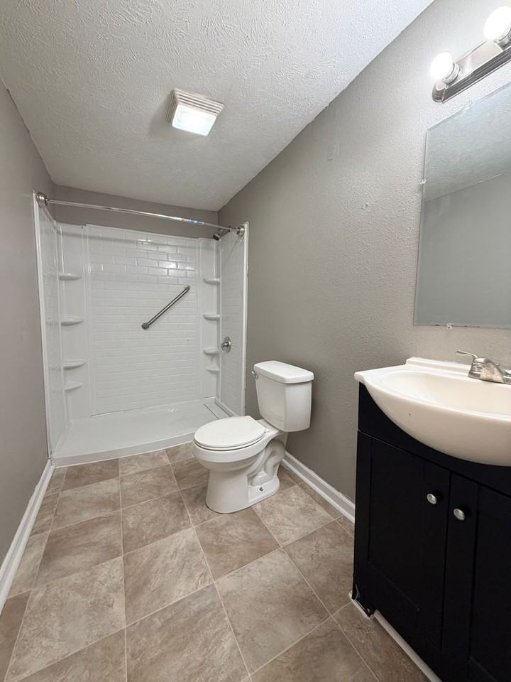 1746 W Thoman St - Photo 6 of 12