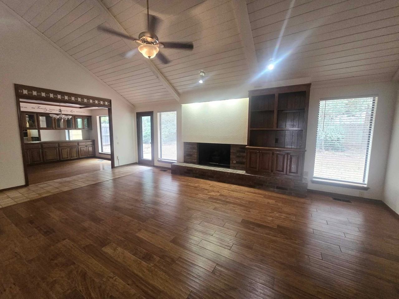 1212 Kingston Ct - Photo 2 of 28