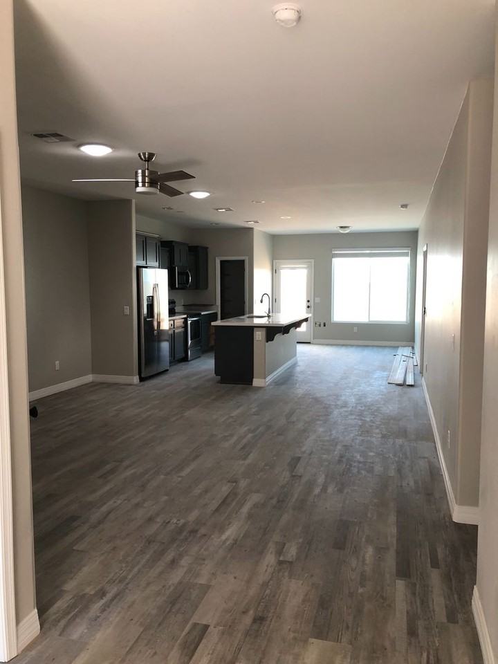 368 E Orchid St - Photo 3 of 21