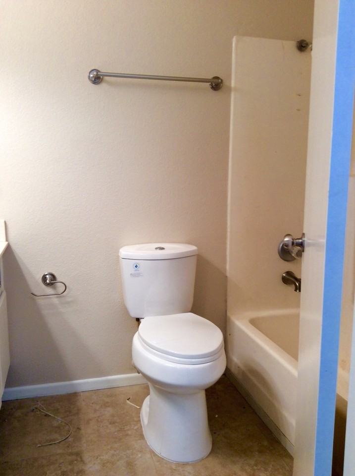 153 S Wilmington Ave #I - Photo 6 of 7