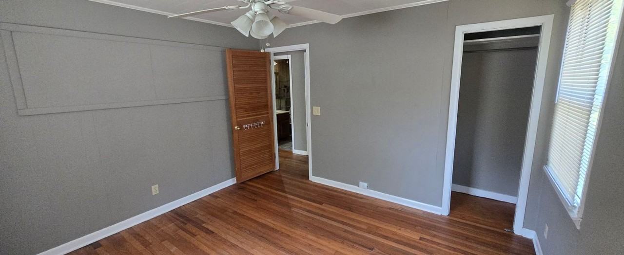 112 Williamson St - Photo 6 of 8