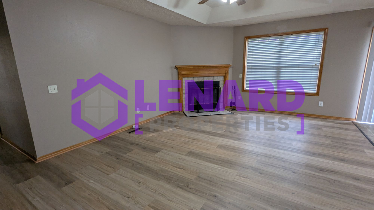 553 N Chandler Ave - Photo 2 of 12
