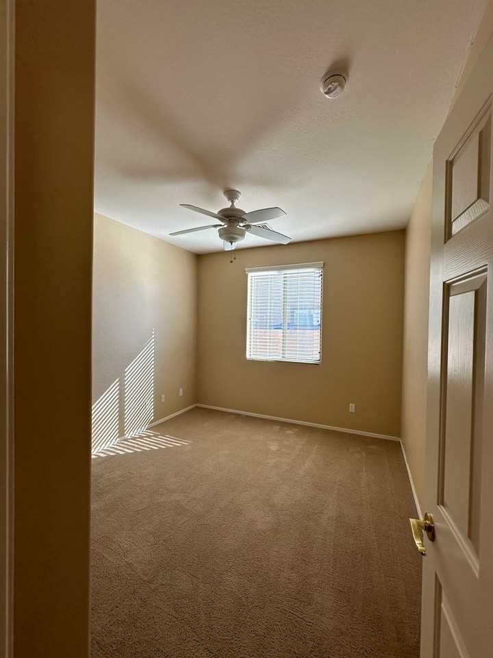 14133 W Desert Hills Dr - Photo 5 of 16