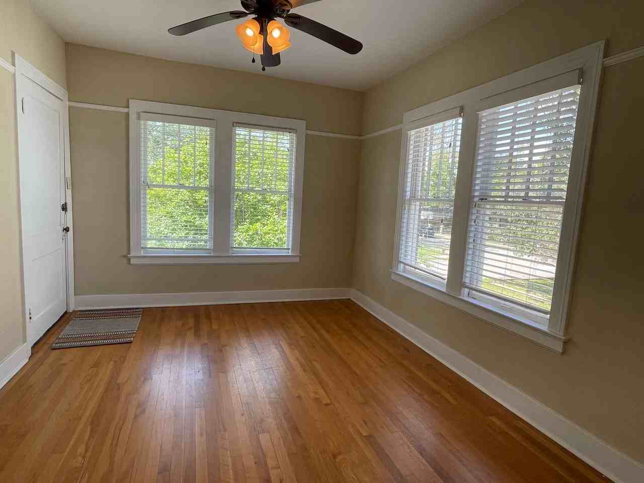 224 Park Ave - Photo 2 of 11