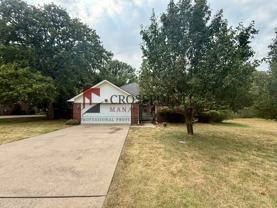205 Charles Dr - Photo 1 of 1