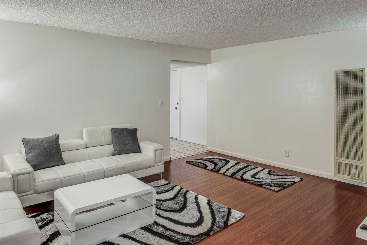 Creekside Apartments - Photo 6 of 30