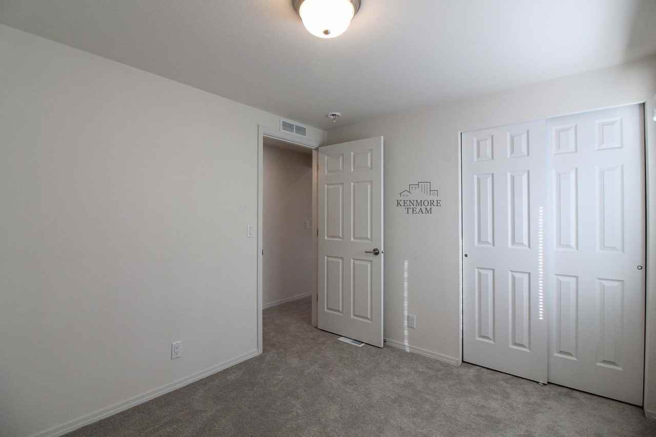 1214 N Morain Loop - Photo 7 of 11