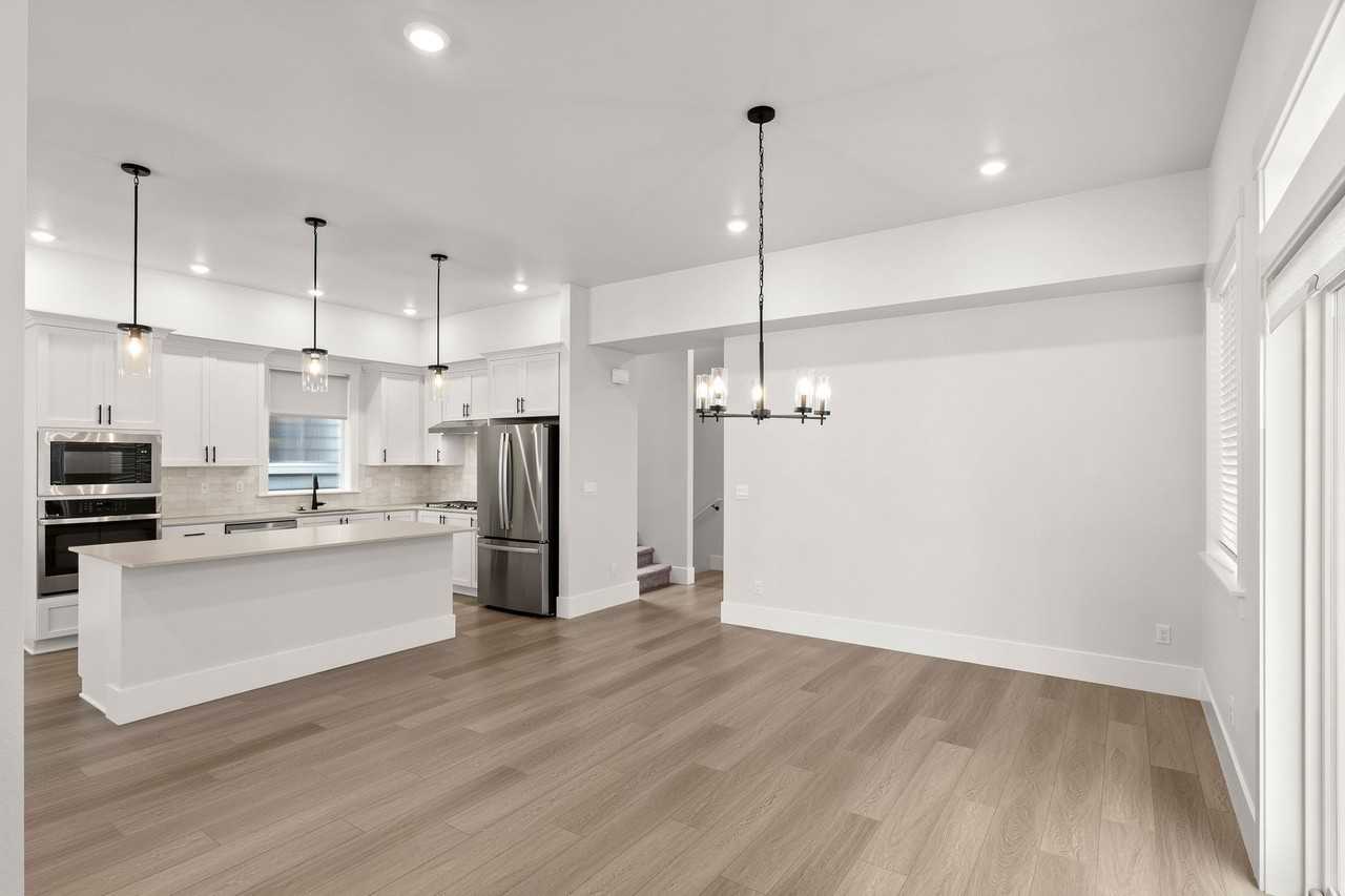 13737 Sw 165th Ave - Photo 3 of 22