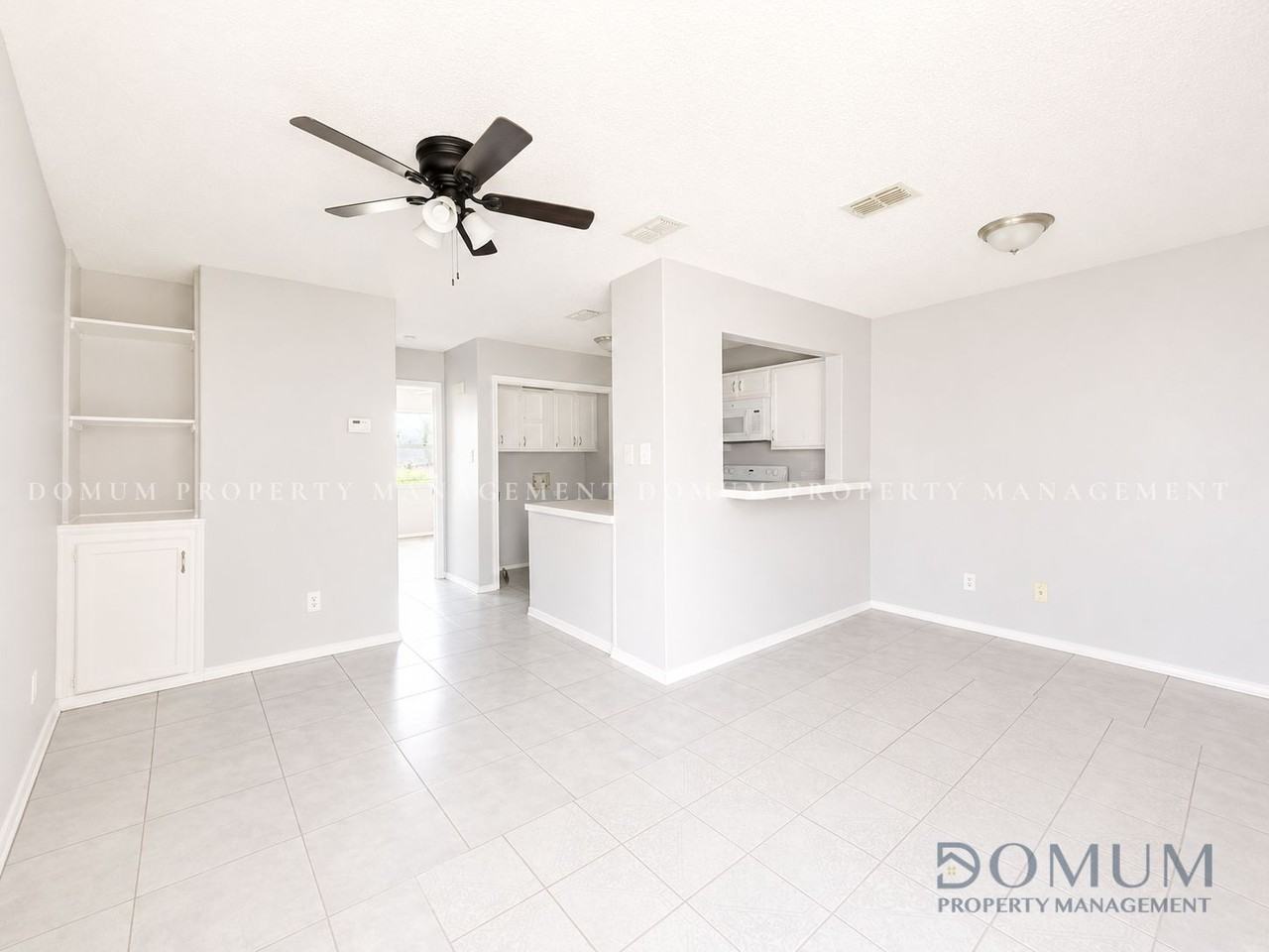 6220 North 11th Street - 50 - UF #50UF - Photo 2 of 7