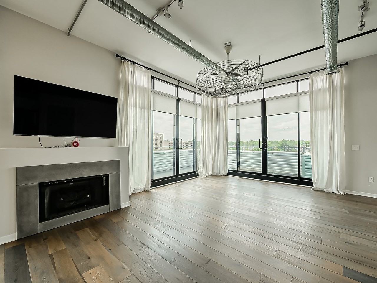 100 N Center St #401 - Photo 6 of 36