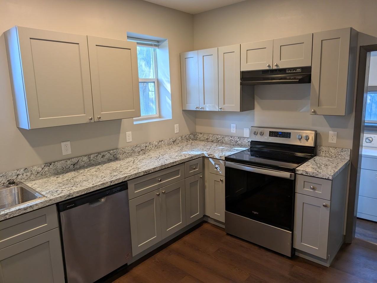 4119 N 60th St - Photo 3 of 20