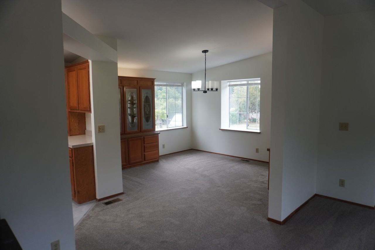 18109 Ne 25th Ave - Photo 5 of 20