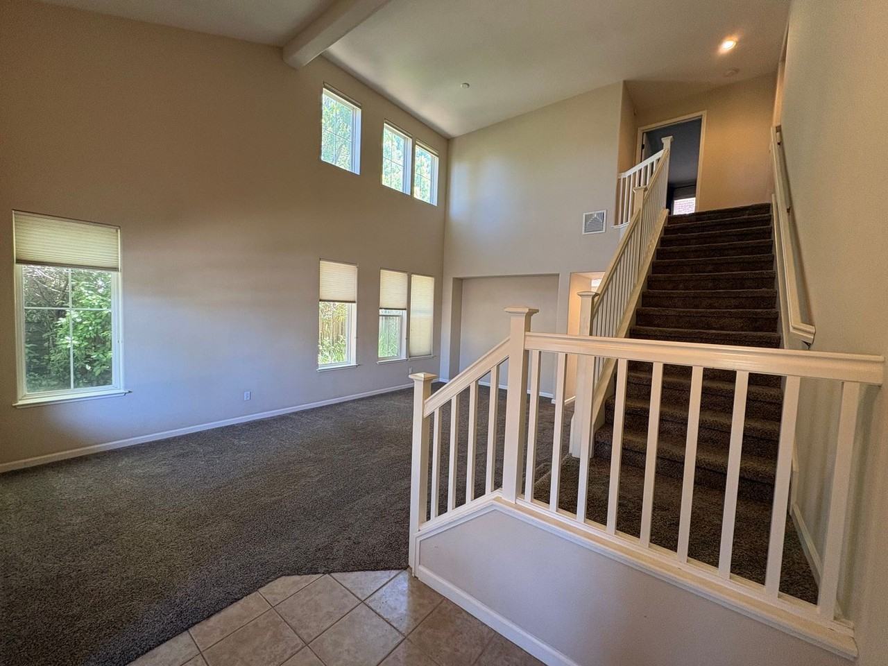 5411 Asterwood Dr - Photo 2 of 35