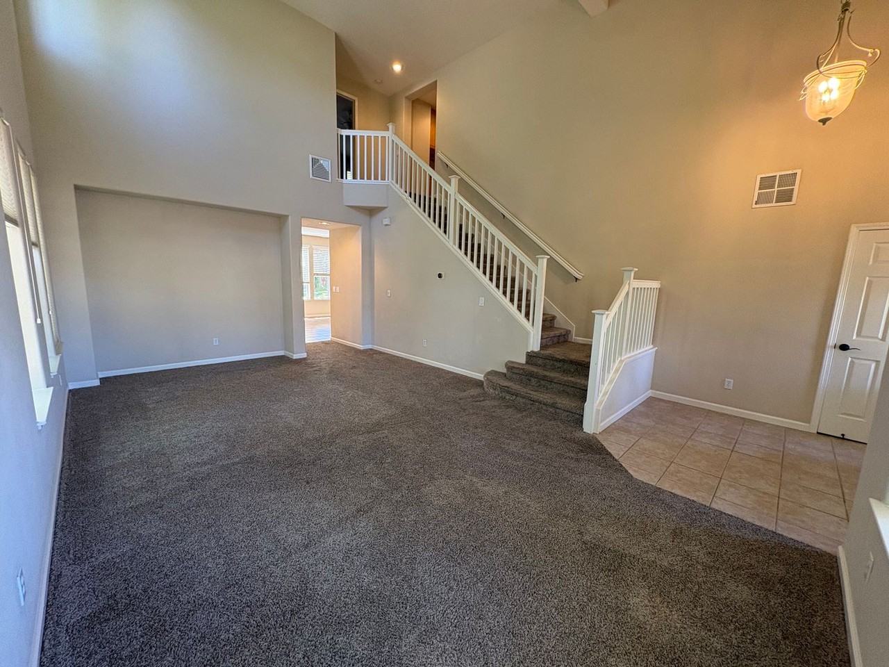 5411 Asterwood Dr - Photo 3 of 35