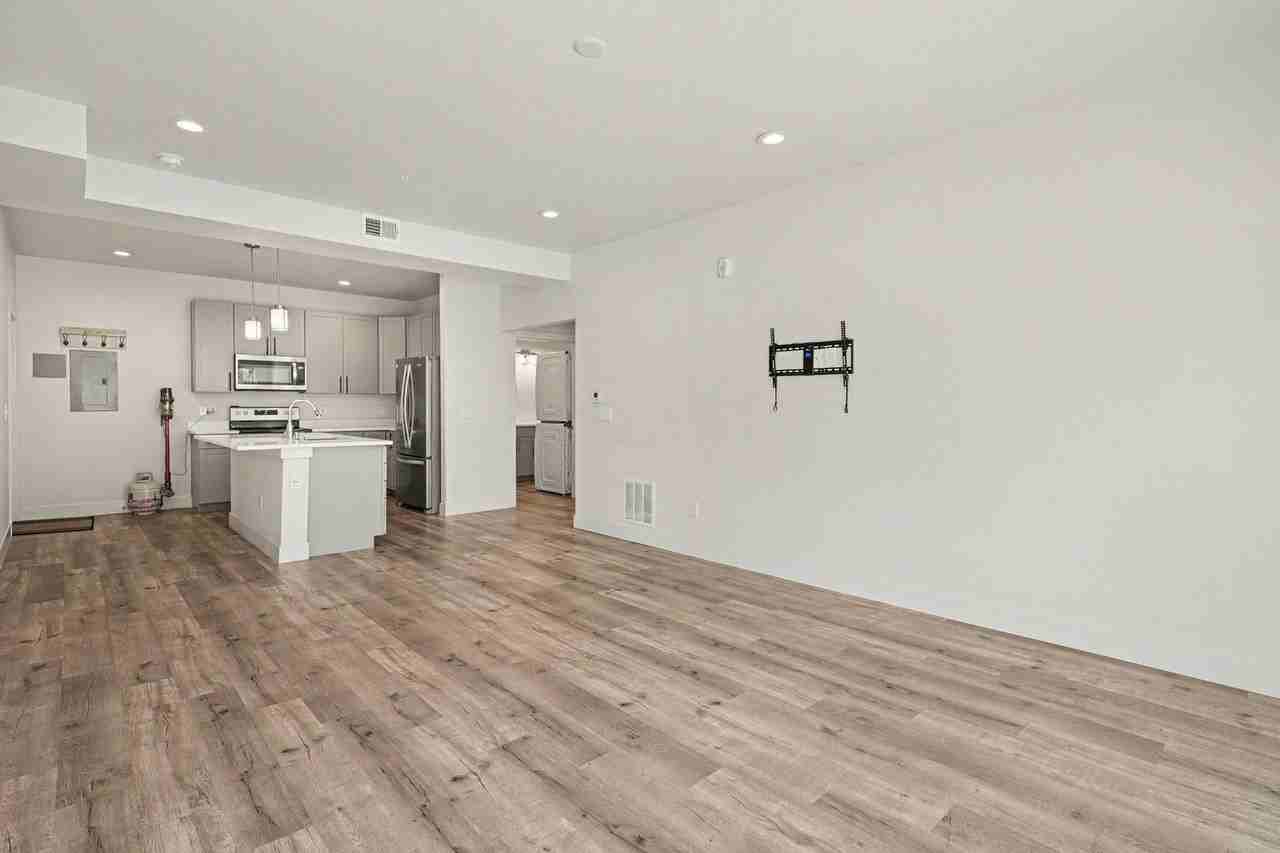 14936 E Hampden Ave #201 - Photo 7 of 21
