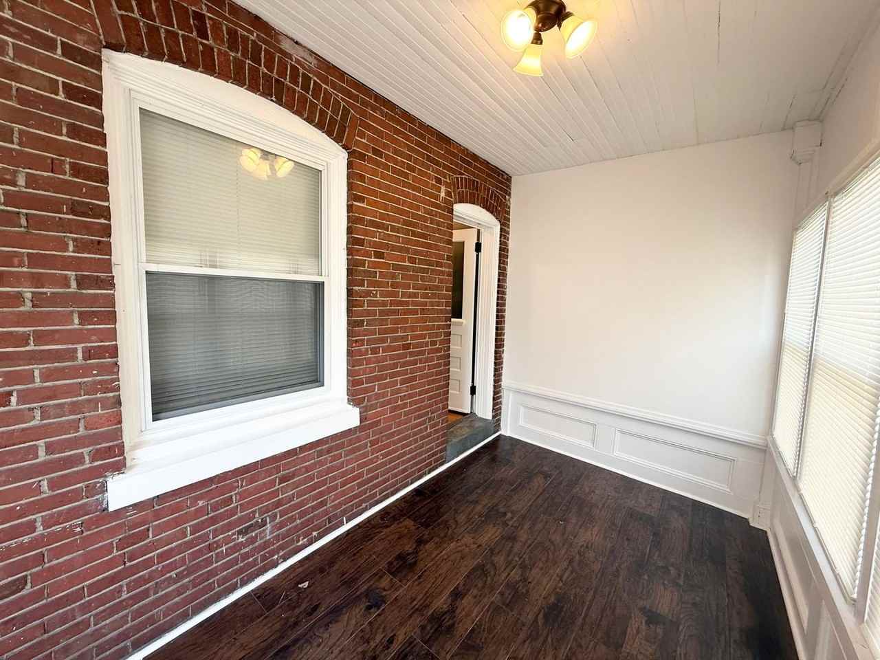 242 Pusey Ave - Photo 4 of 30
