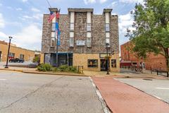 Downtown Morgantown Apartments | Steps from WVU | 1 & 2 Bedrooms Available - Photo 1 of 1