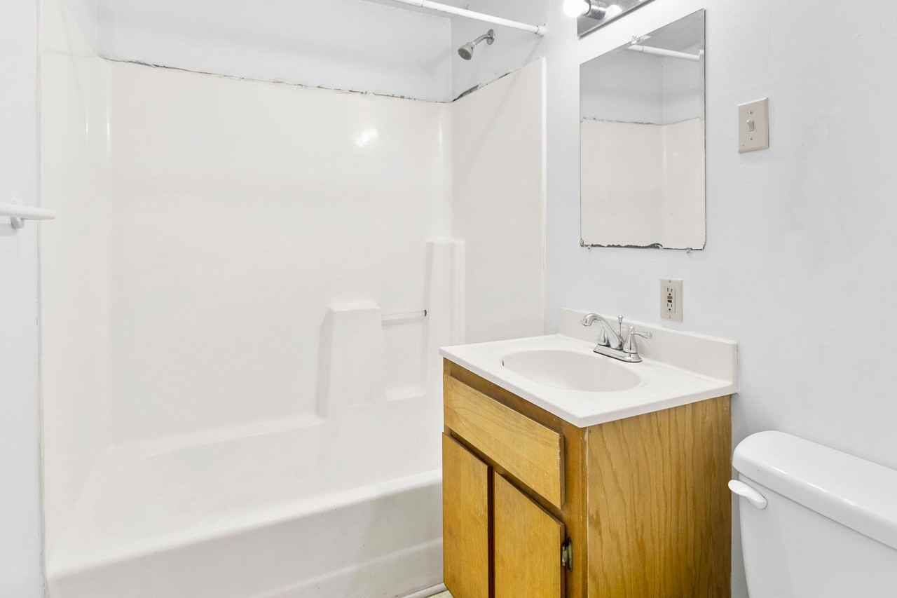 Downtown Morgantown Apartments | Steps from WVU | 1 & 2 Bedrooms Available - Photo 7 of 50