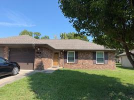 featured image of 2110 Illinois Ave