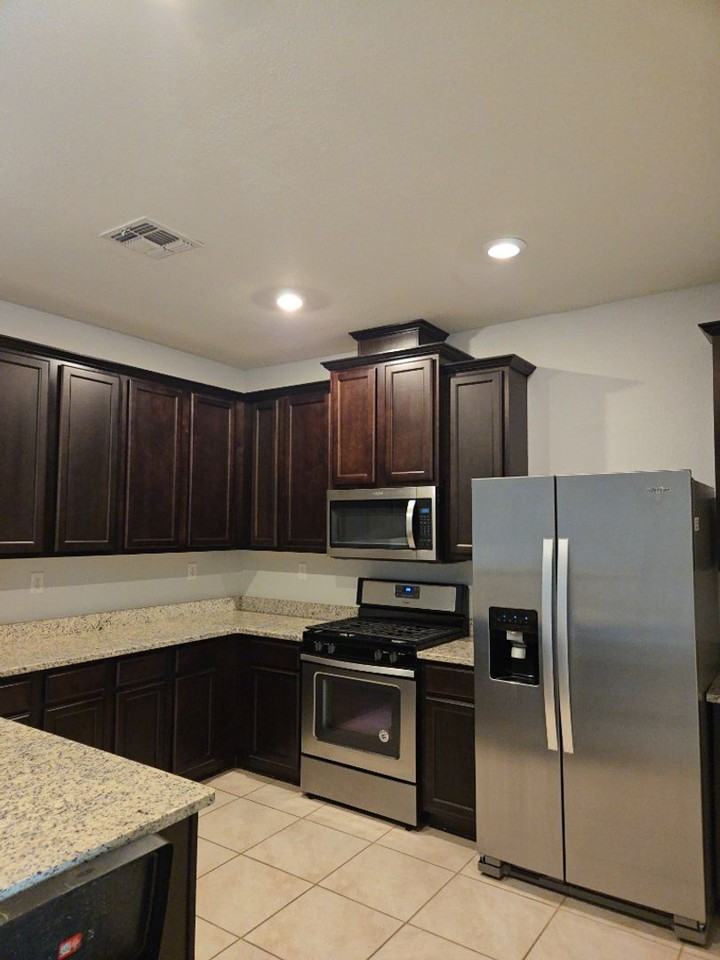 1616 Volponi Dr Se - Photo 4 of 19