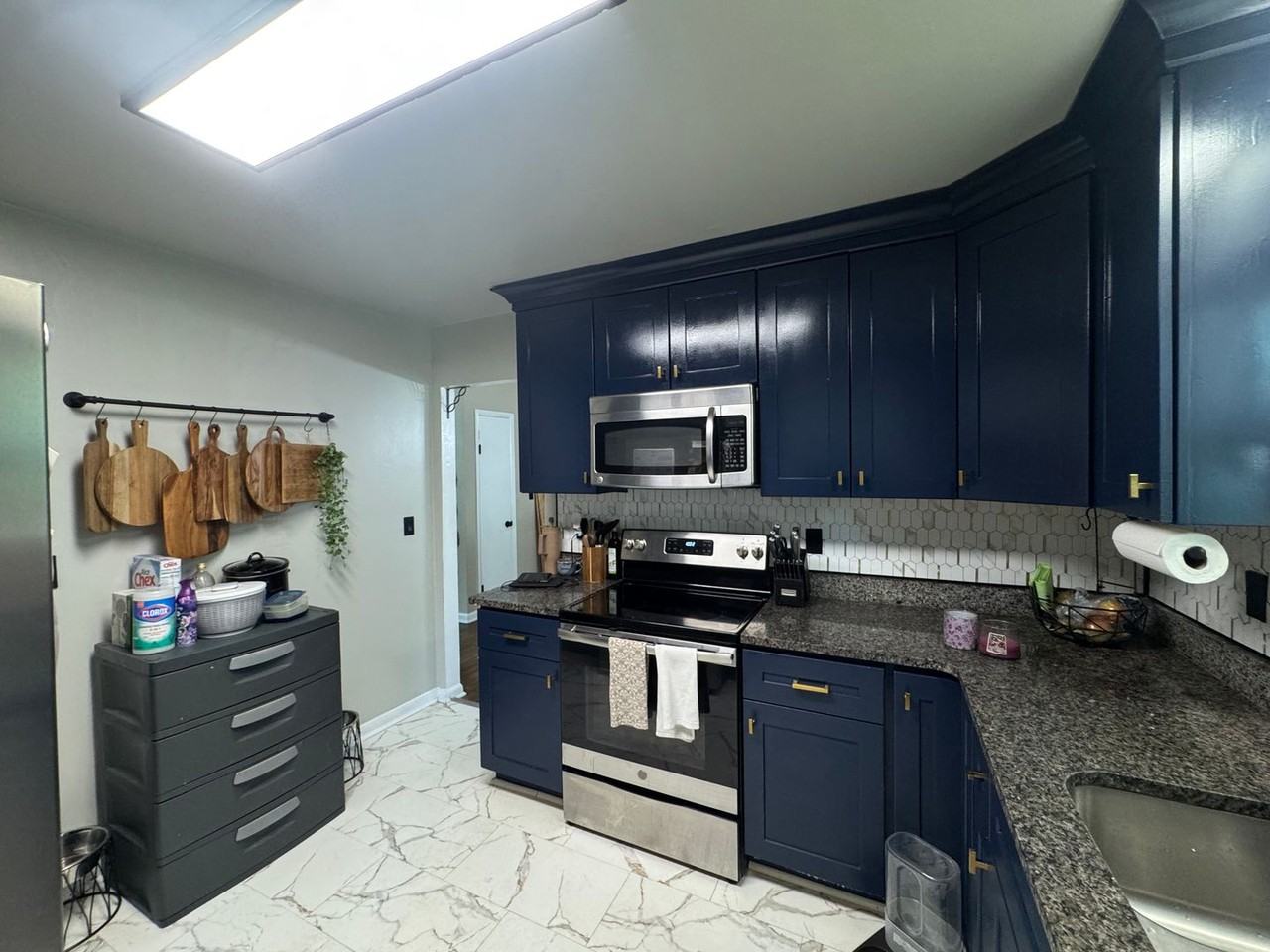 2041 Midway Ave - Photo 7 of 17