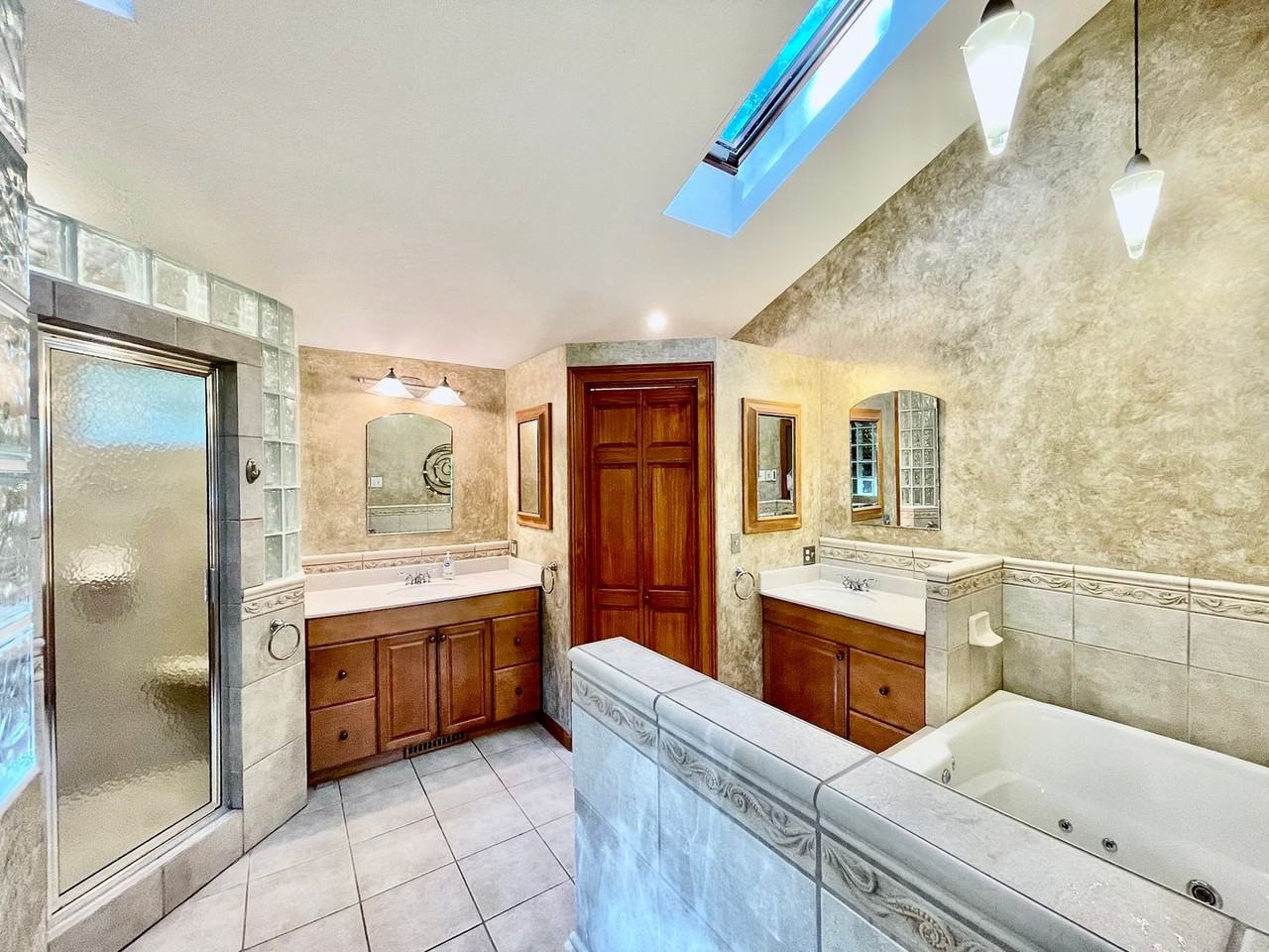 134 Brandon Rd - Photo 5 of 38