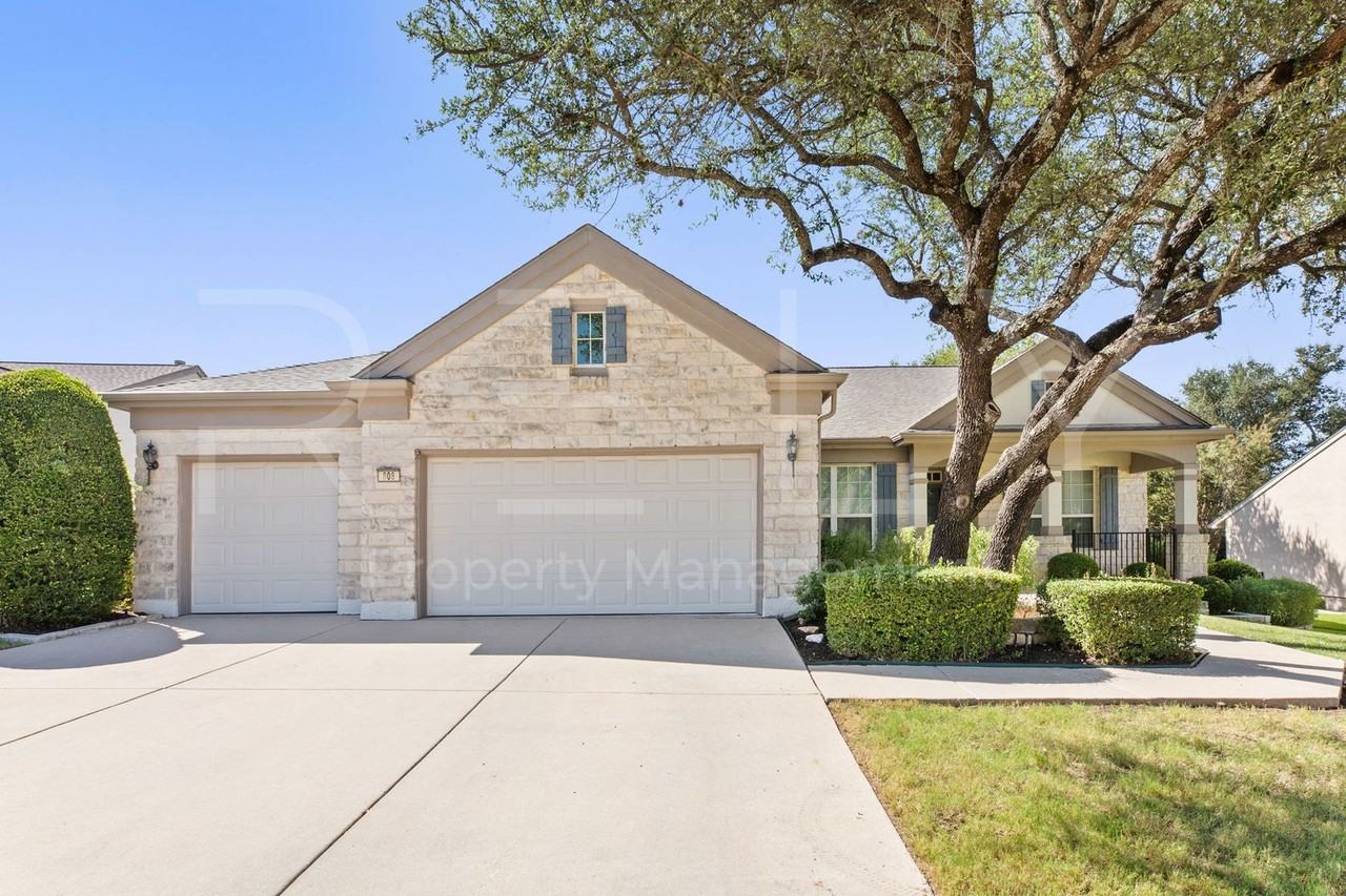 808 Armstrong Dr - Photo 3 of 50