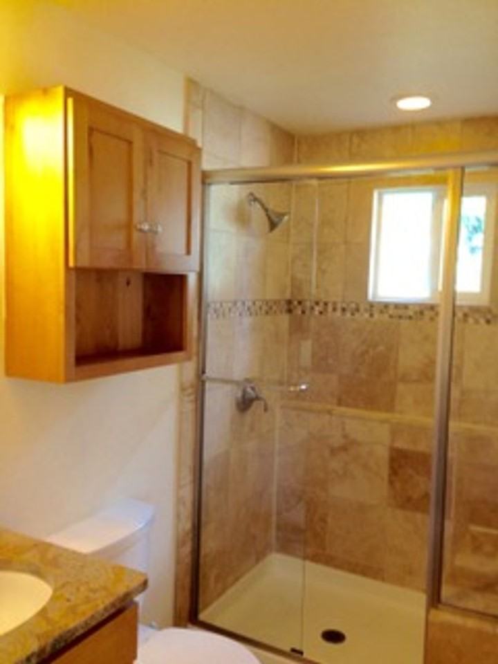 945 Grape Ave - Photo 3 of 11