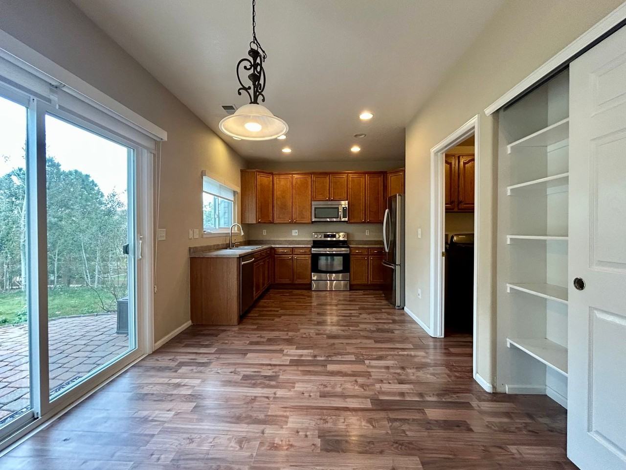 3524 Huron Peak Ave - Photo 7 of 37