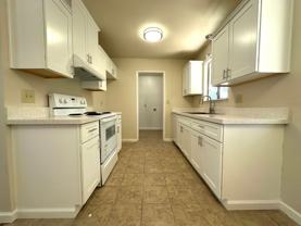 525 Downing Ln - Photo 1 of 1